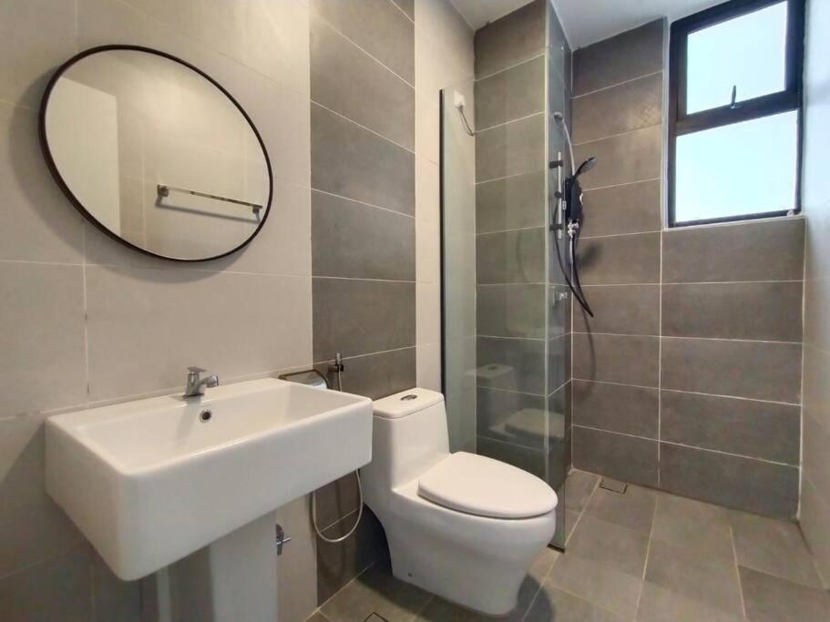 Be.paradise Duplex@the Cove-8mins To Lwot-12-14pax Ipoh