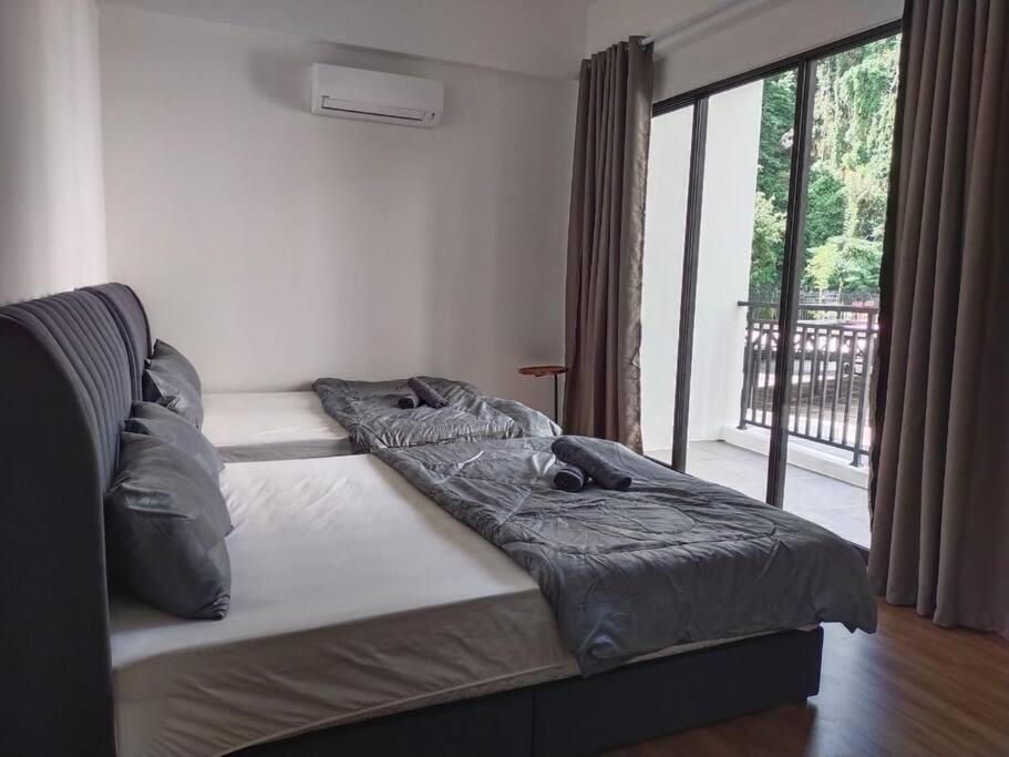 Pangsapuri Be.paradise Duplex@the Cove-8mins To Lwot-12-14pax