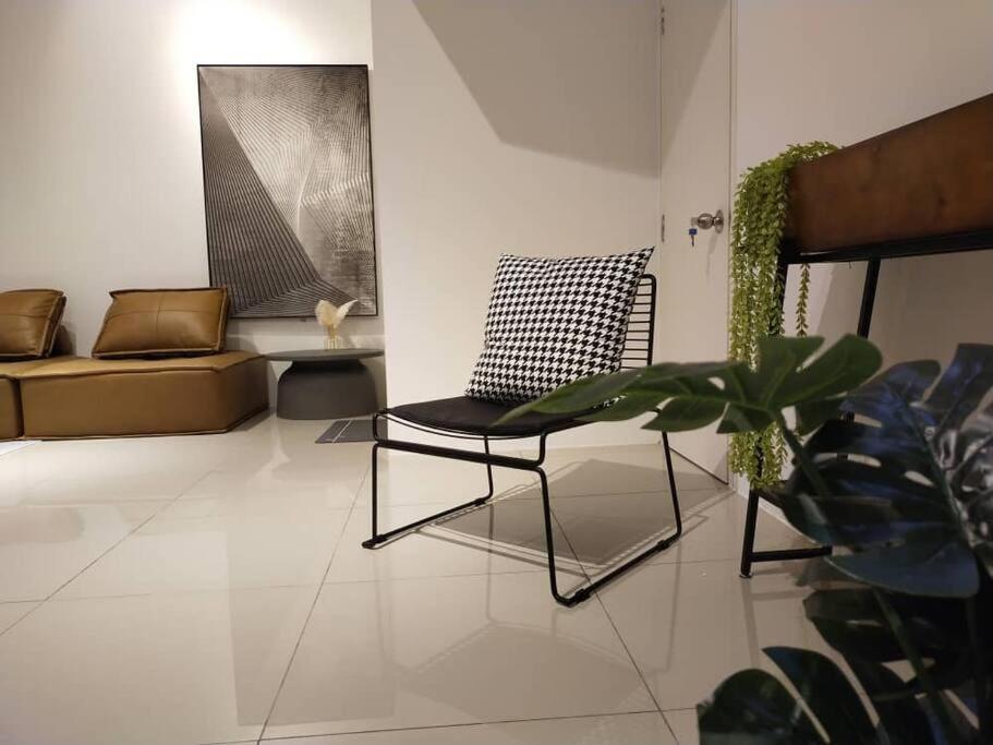 Be.paradise Duplex@the Cove-8mins To Lwot-12-14pax *