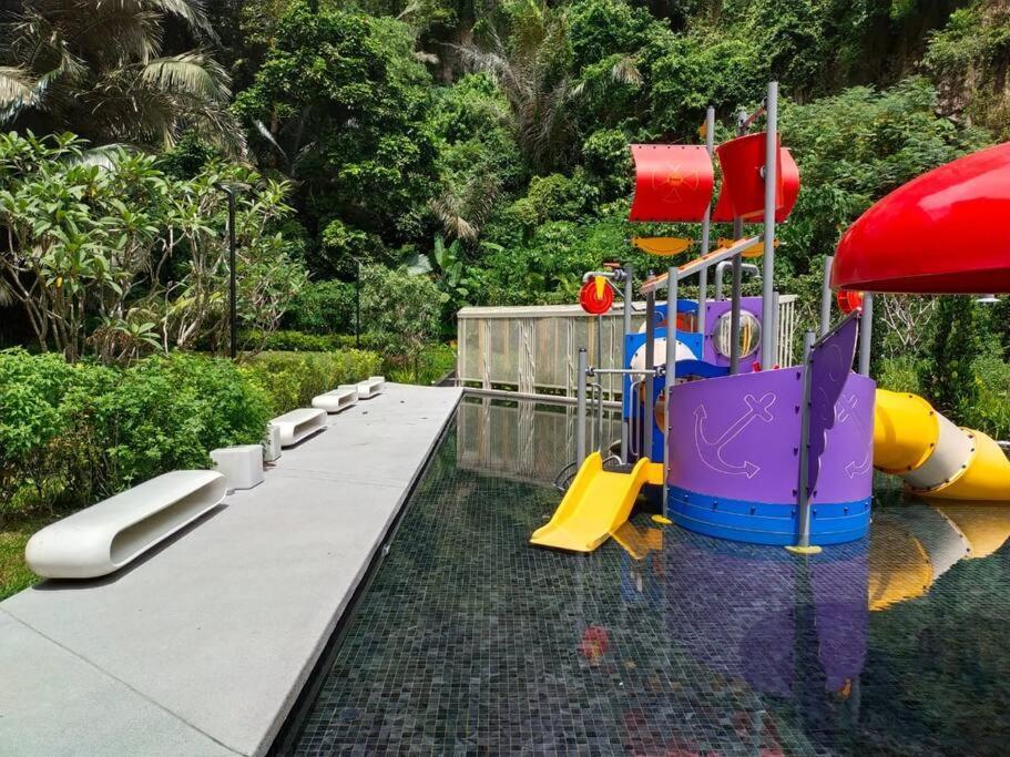 Pangsapuri Be.paradise Duplex@the Cove-8mins To Lwot-12-14pax
