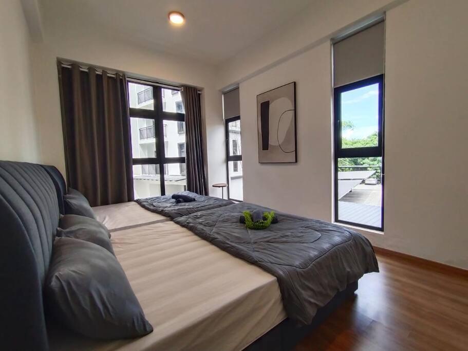 Be.paradise Duplex@the Cove-8mins To Lwot-12-14pax Pangsapuri Ipoh